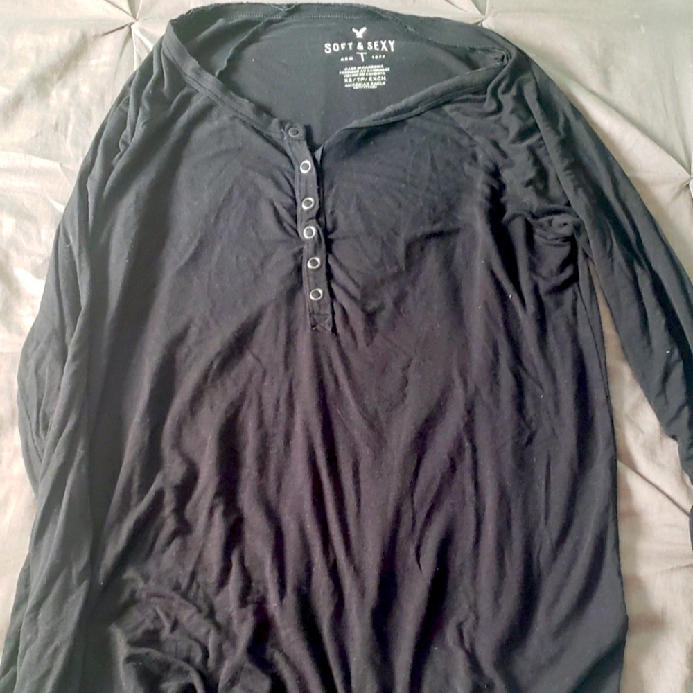American Eagle Henley
